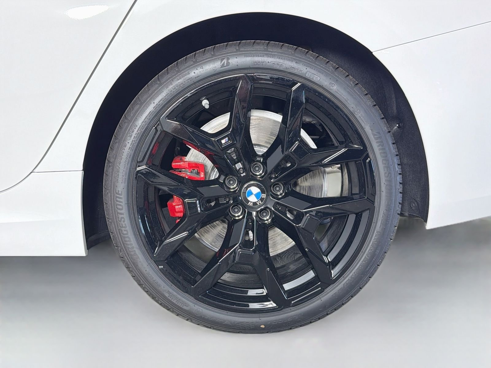 New 2026 Alpine White BMW 330i xDrive image 32