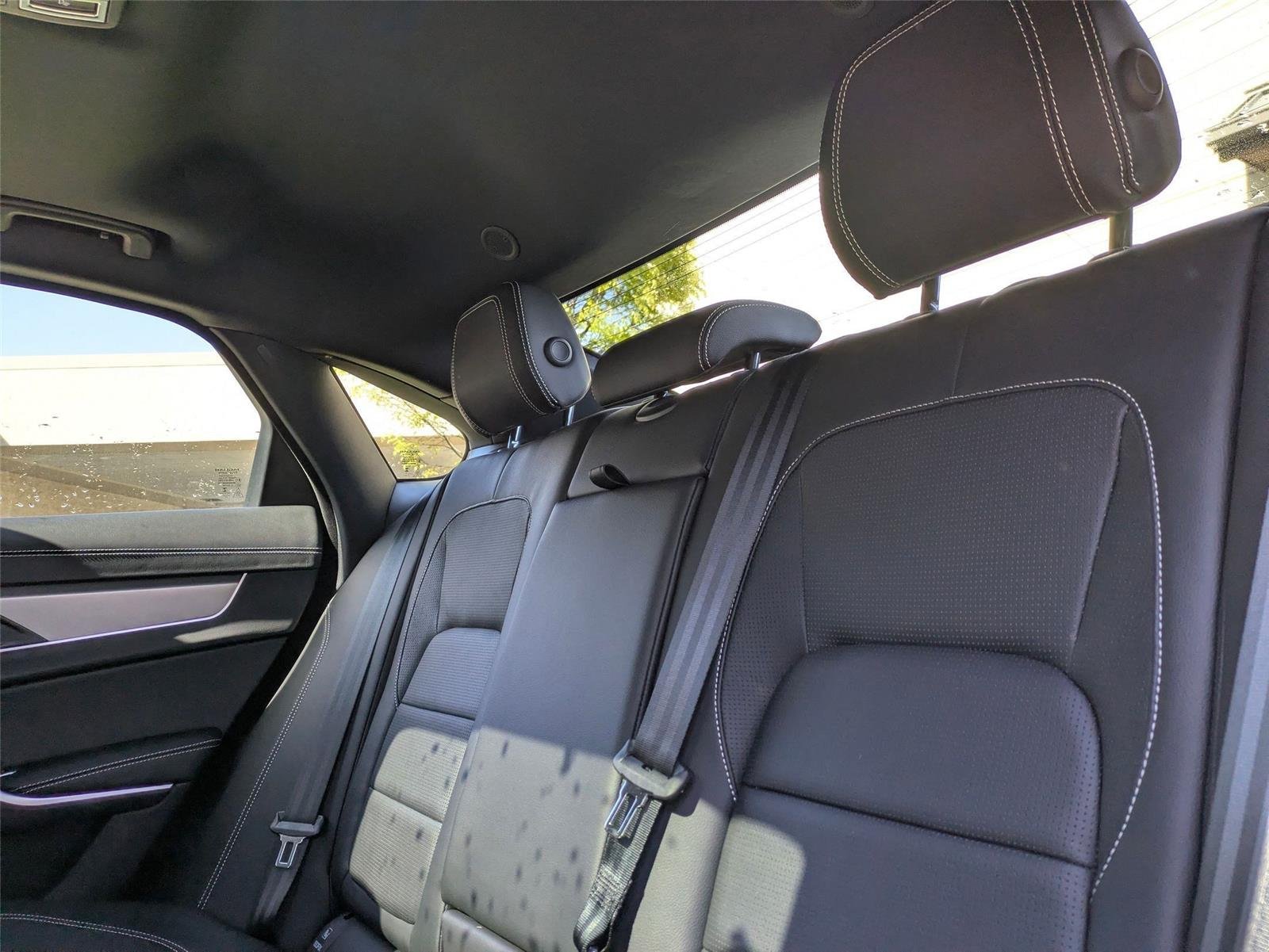 Used 2024 Santorini Black Metallic Jaguar R-Dynamic SE image 30