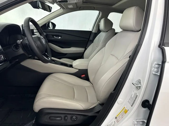 Used 2025 White Honda EX-L image 25