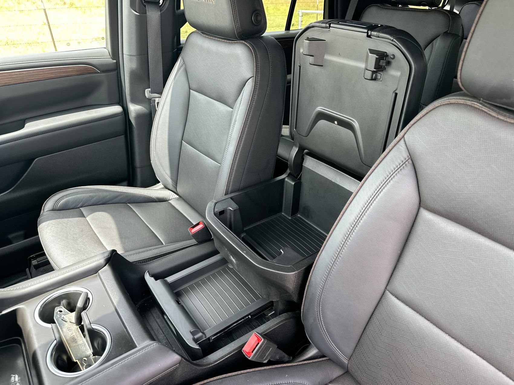 Used 2024 Black Chevrolet High Country image 23