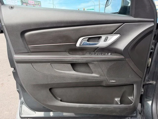Used 2014 Ashen Gray Metallic GMC SLT-2 image 18