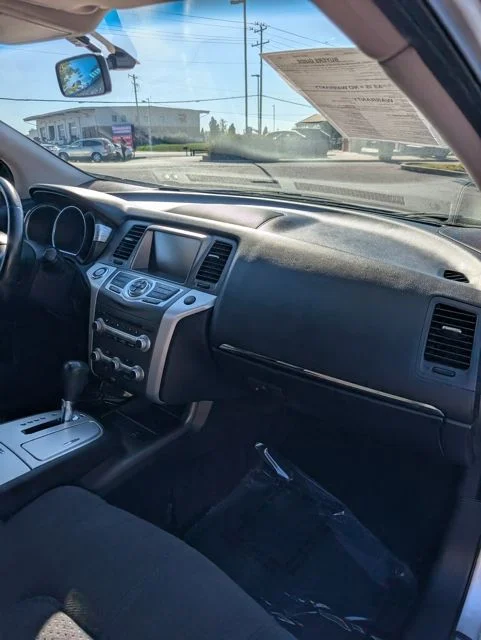 Used 2012 Silver Nissan SV image 21