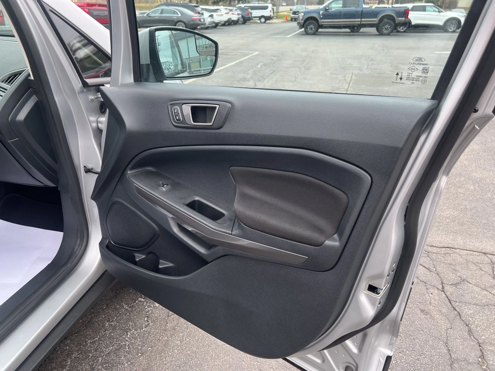 Used 2022 Silver Metallic Ford SE image 26