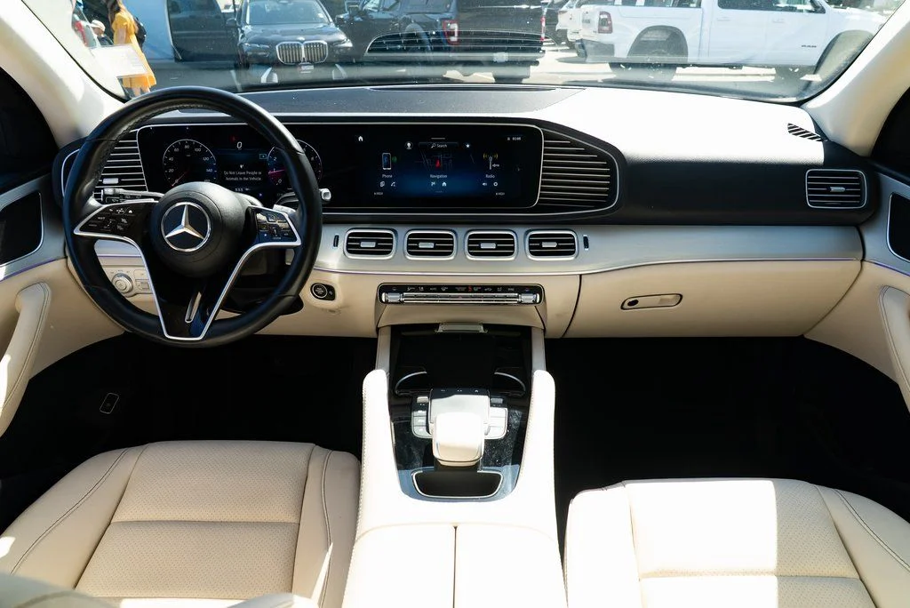 Used 2024 Blue Mercedes-Benz GLE 350 image 8
