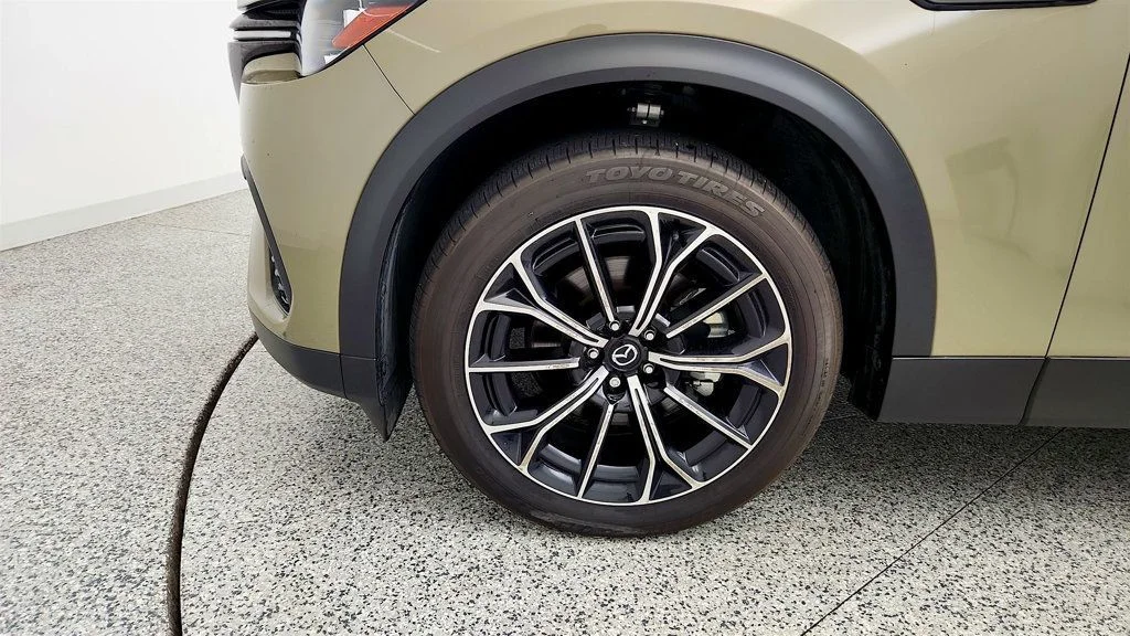 Used 2025 Zircon Sand Metallic Mazda Premium Package AWD image 9