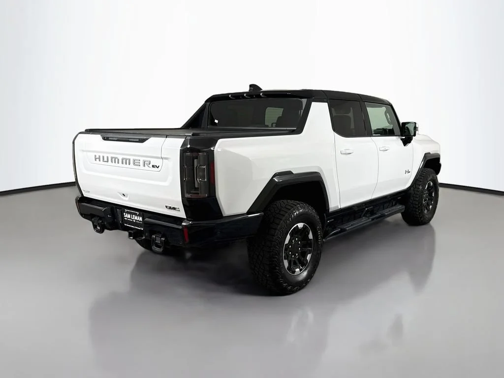 Used 2023 INTERSTELLAR WHITE GMC 3X image 7