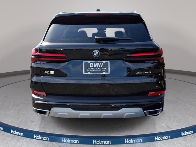 New 2026 Black Sapphire Metallic BMW xDrive40i image 5