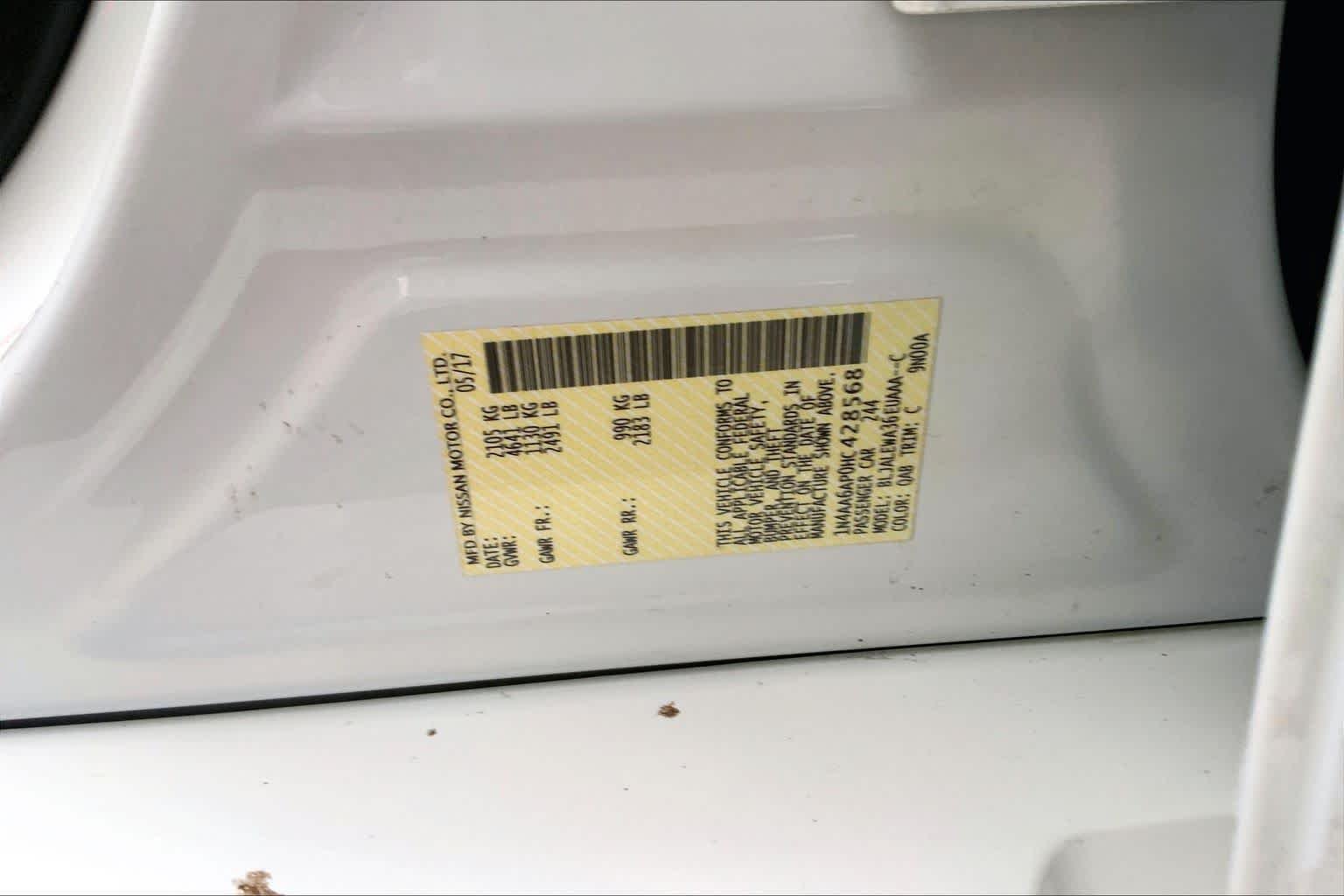 Used 2017 Pearl White Nissan SL image 37