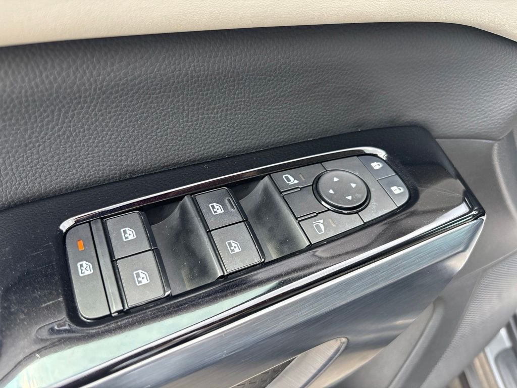 Used 2024 Gray Nissan SL image 17