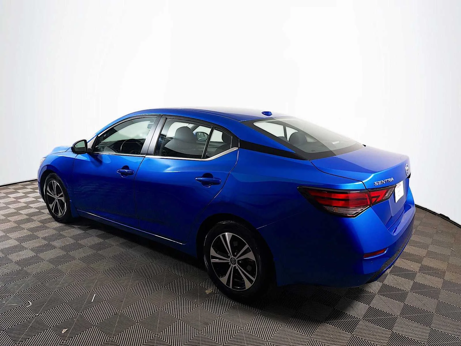 Certified Used 2023 Electric Blue Metallic Nissan SV image 6