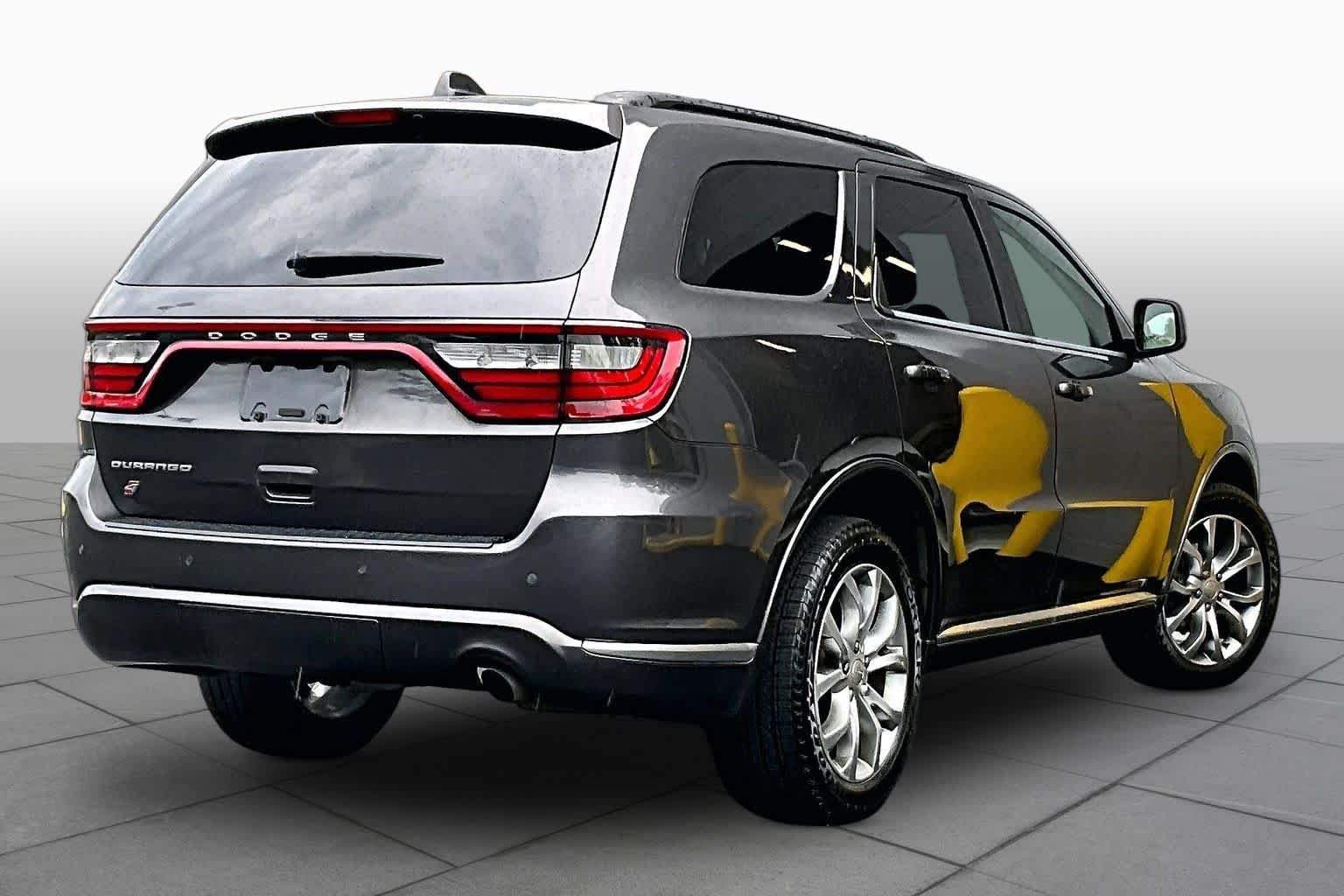Used 2018 Granite Clearcoat Dodge SXT image 13
