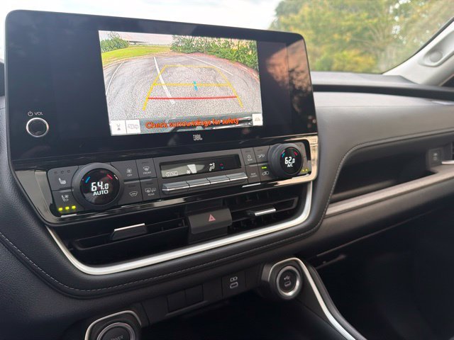 Used 2024  Toyota Limited image 19