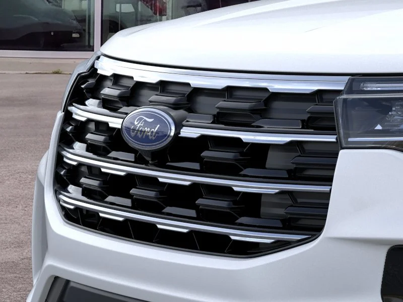 New 2026 Star White Metallic Tri-Coat Ford Active image 39