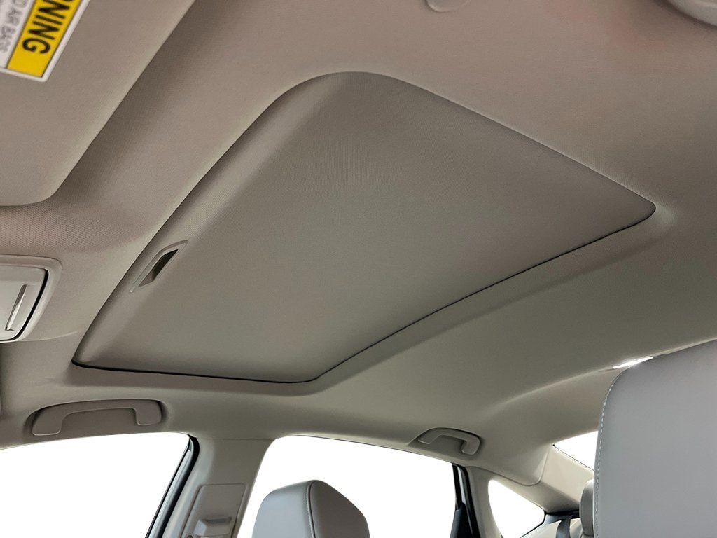 New 2026 Platinum White Pearl Honda Touring image 22