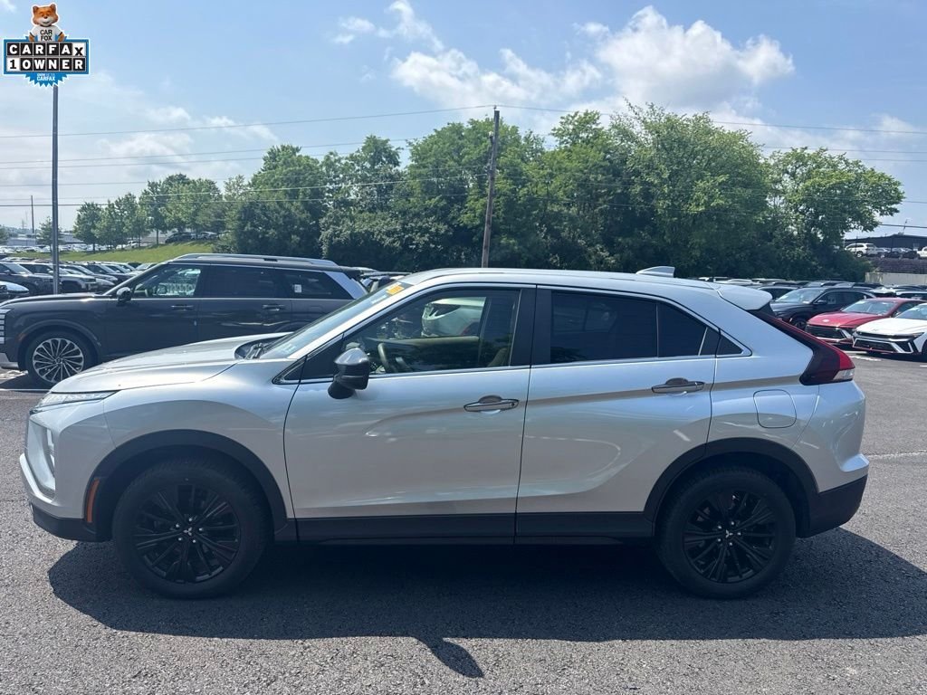 Used 2022 Silver Mitsubishi LE image 4