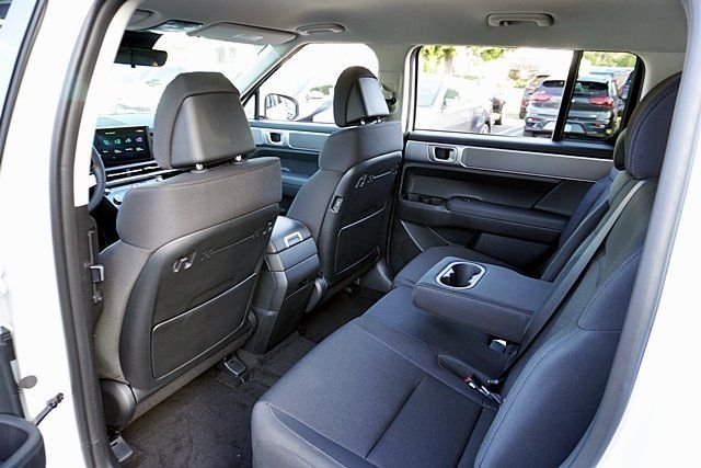 New 2026 White Hyundai SE image 20