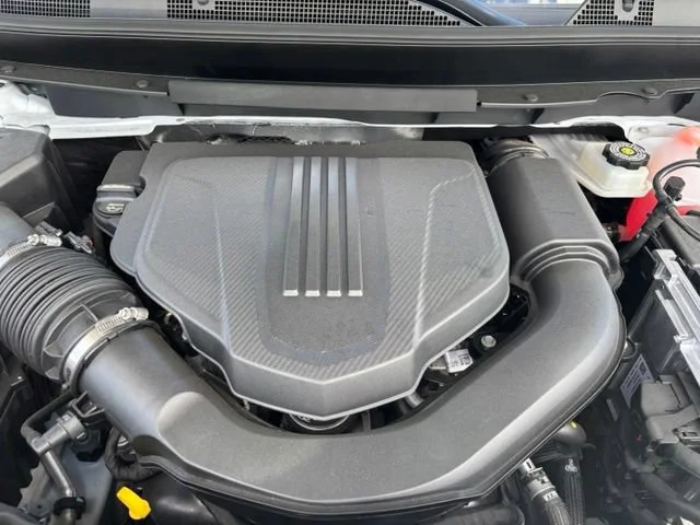 New 2026 Summit White GMC Elevation image 27