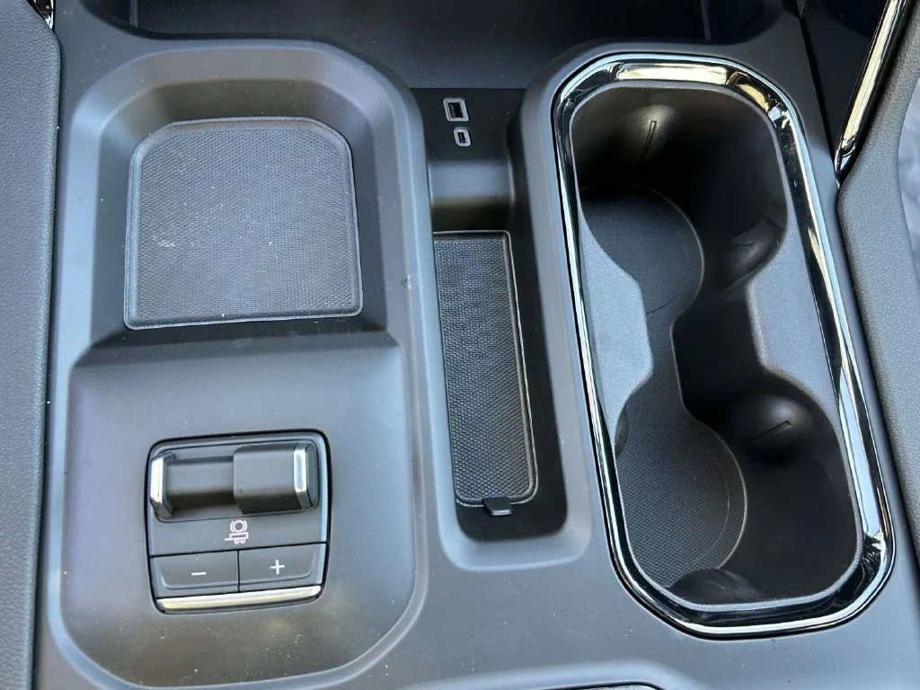 New 2026 Onyx Black GMC AT4 image 24
