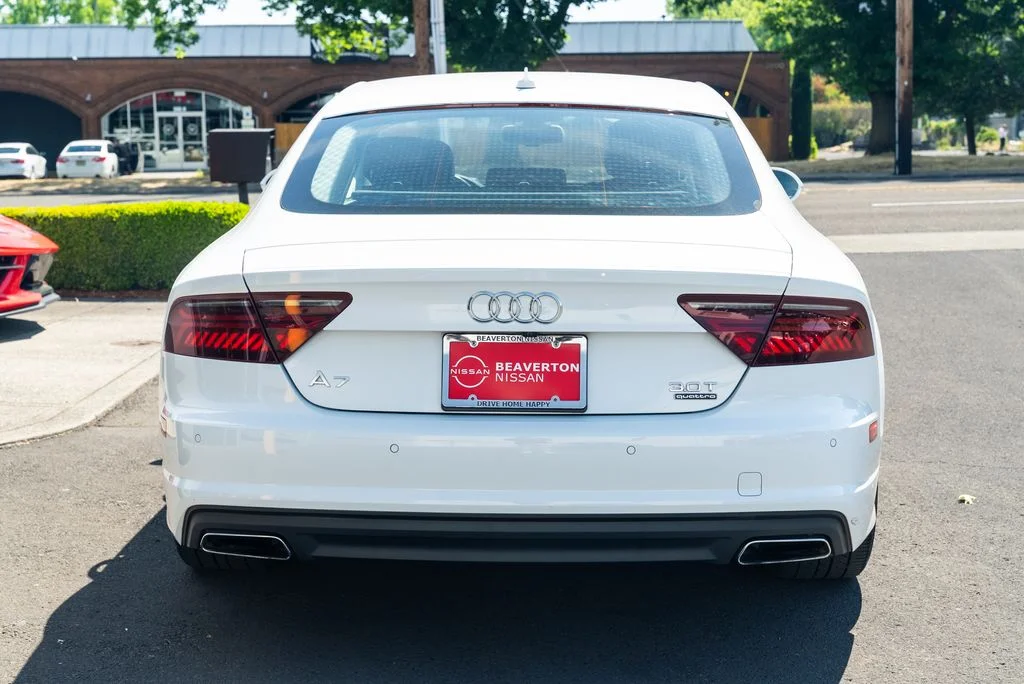 Used 2018 White Audi 3.0T Prestige image 6