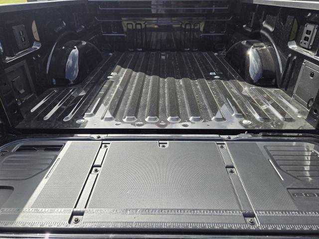 New 2026 Agate Black Metallic Ford XLT image 40