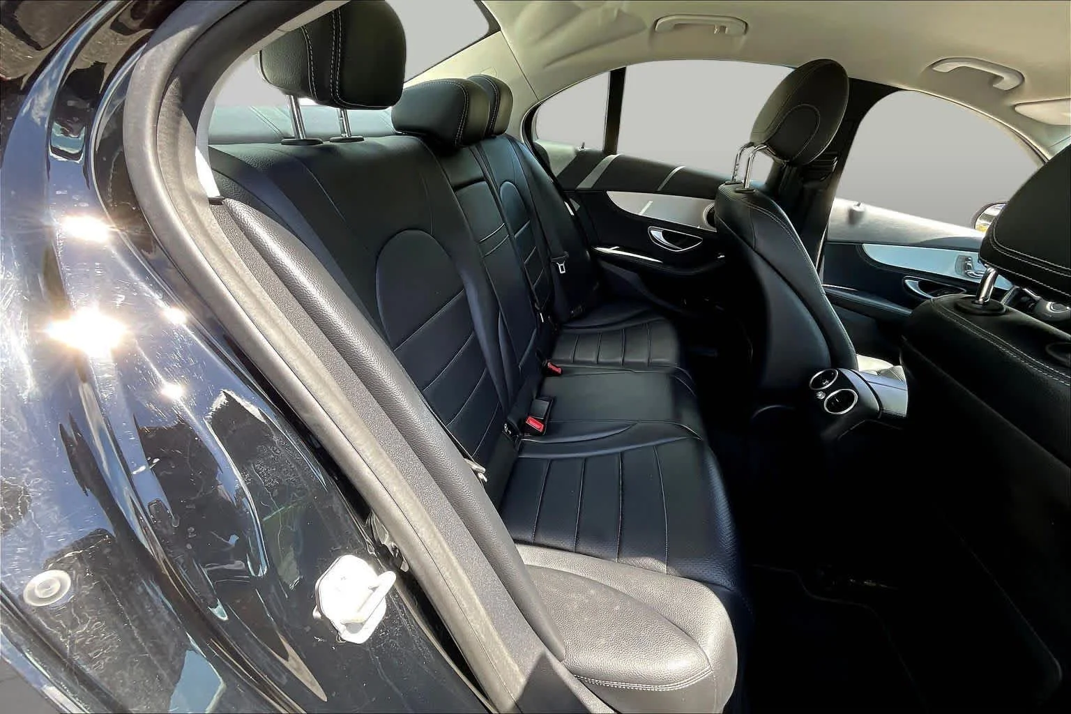 Used 2015 Obsidian Black Metallic Mercedes-Benz C 300 image 39