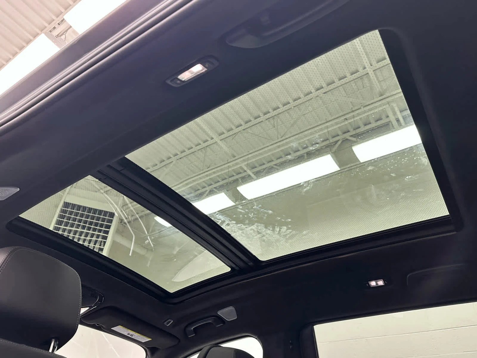 Used 2025 Skyscraper Grey Metallic BMW ALPINA XB7 image 41