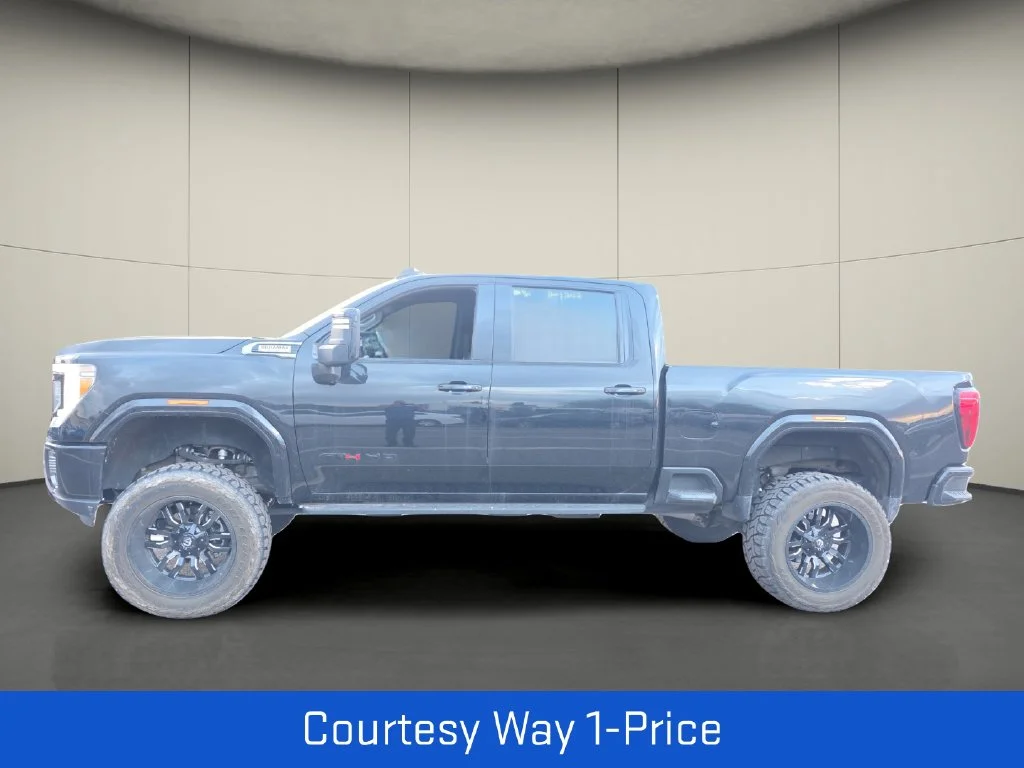 Used 2022 Black GMC AT4 image 6