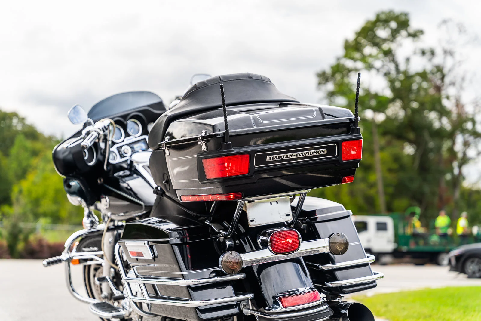 Used 2011 Black Harley-Davidson ULTRA CLASSIC image 5