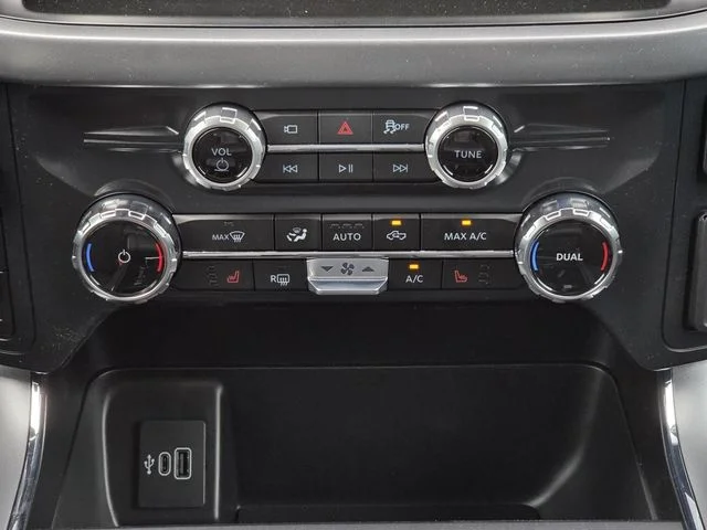 New 2026 Iconic Silver Metallic Ford XLT image 15