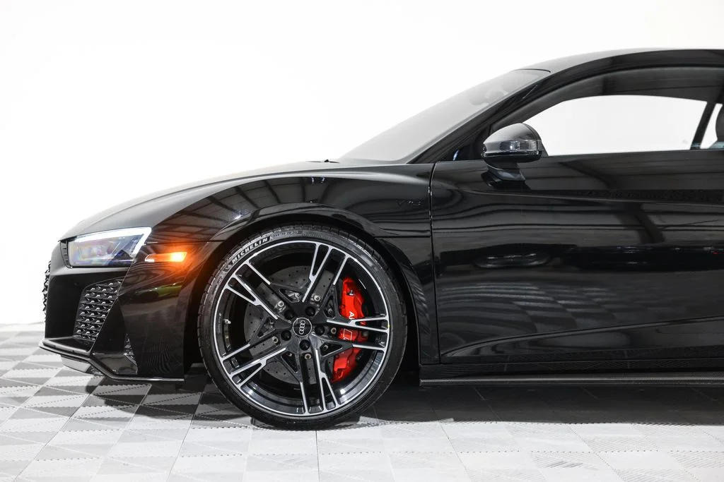 Used 2020 Black Audi V10 performance image 15