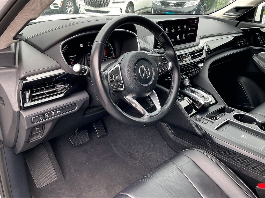 Used 2025 White Acura Technology Package image 8
