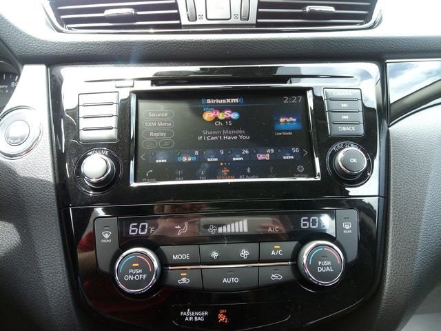 Used 2019 Gun Metallic Nissan SL image 20