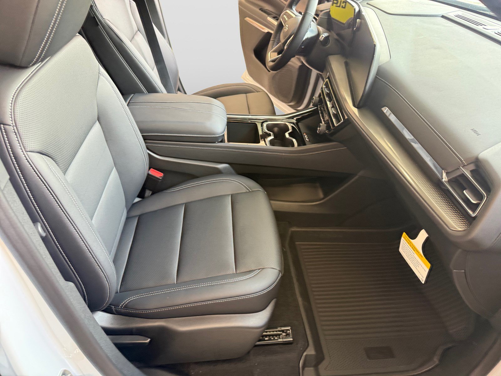 2027 Chevrolet Traverse LT - Photo 12