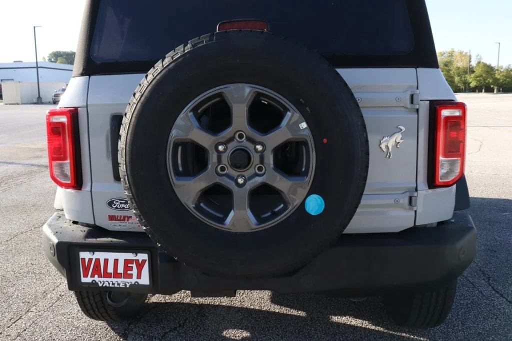 New 2026 Avalanche Gray Ford Big Bend® image 32