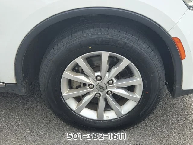 Used 2023 White Dodge SXT image 17