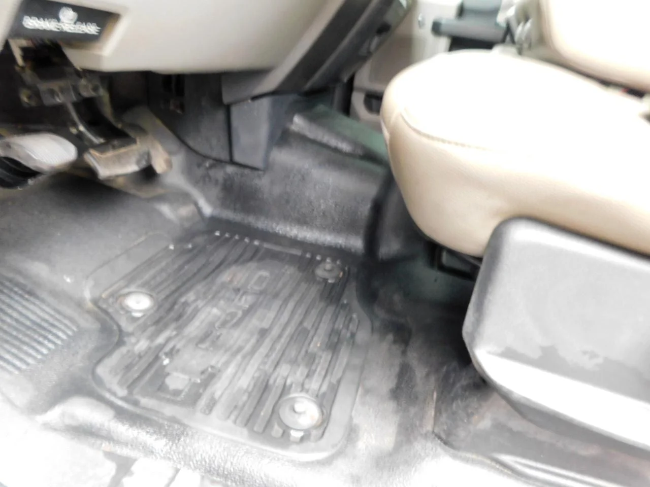 Used 2022 White Ford XL 4WD Crew Cab 179 in WB 60 in CA image 29