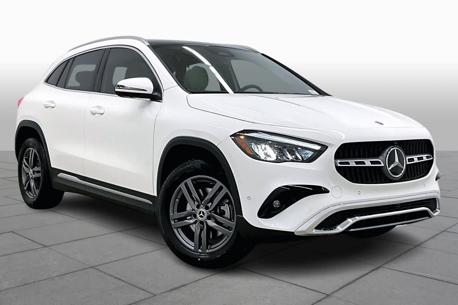 New 2026 Polar White Mercedes-Benz GLA 250 image 2