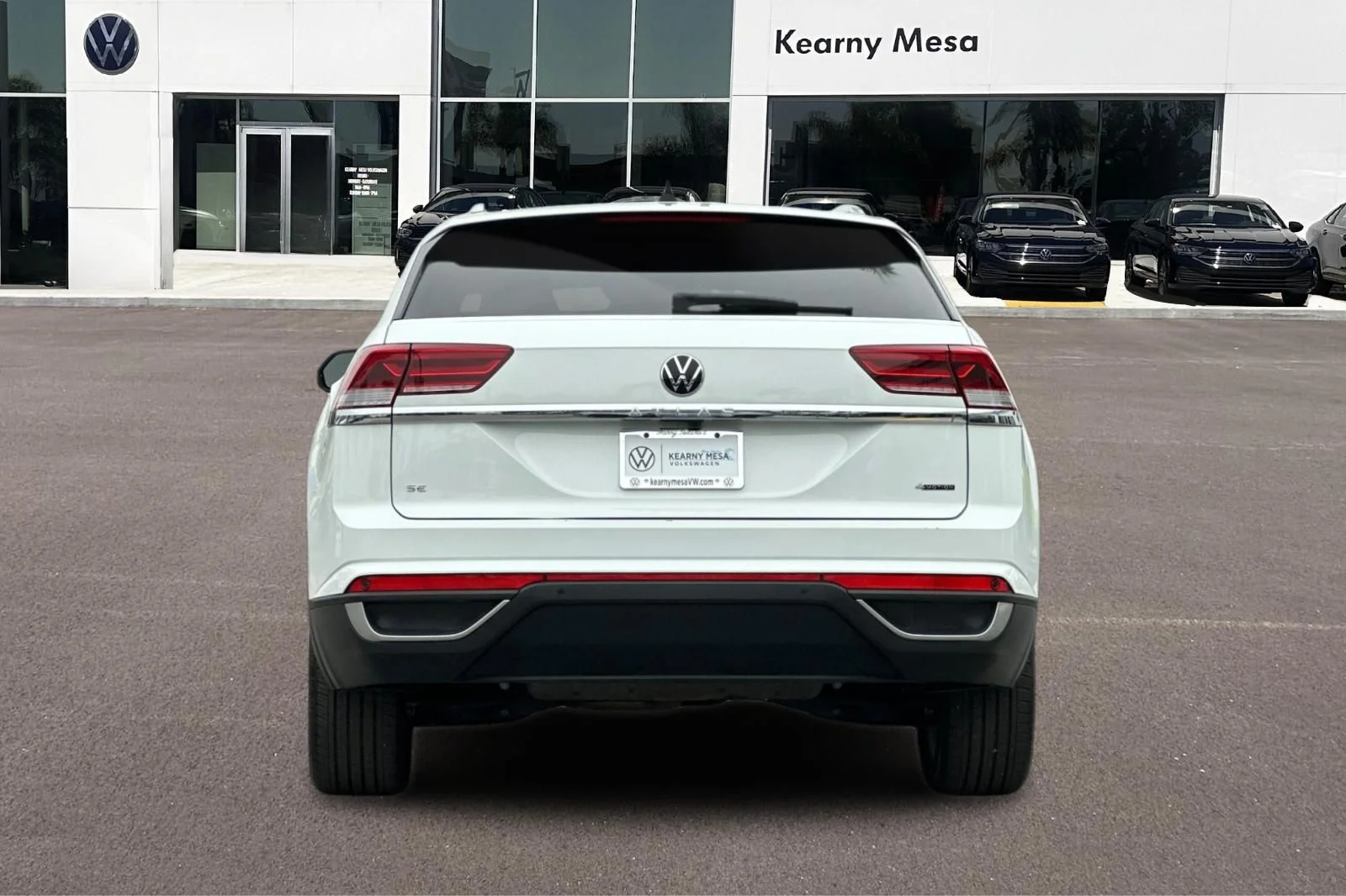 Certified Used 2023 White Volkswagen 2.0T SE w/Technology image 5