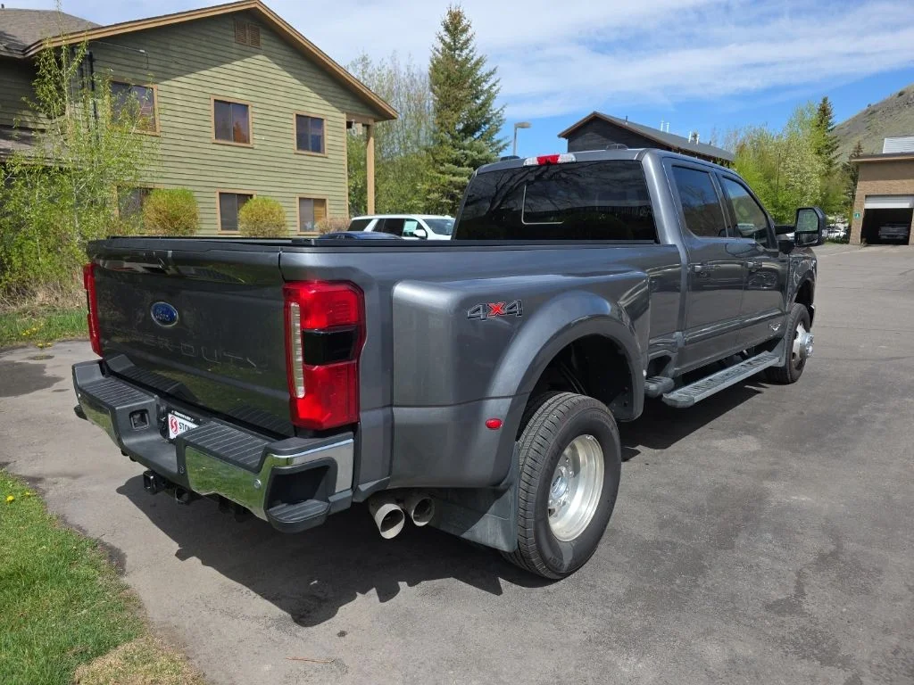 Used 2024 Gray Ford Lariat image 4