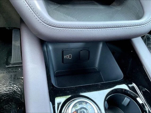 New 2026 Space White Metallic Ford Platinum™ image 60