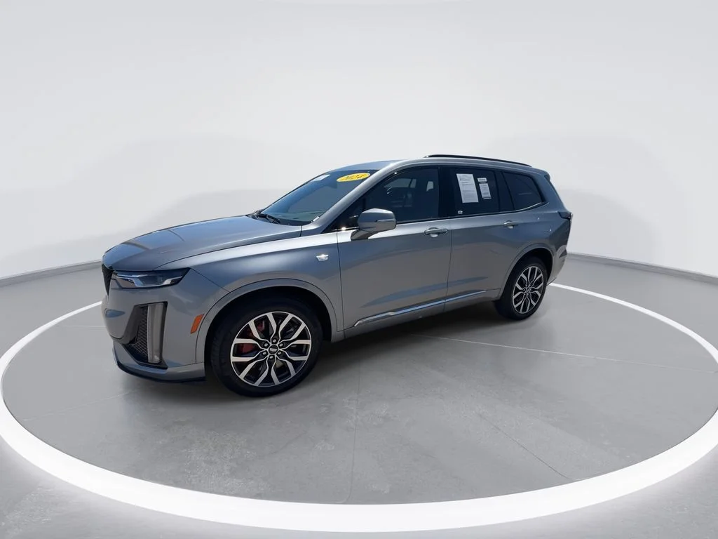 Used 2024 Silver Cadillac Sport image 4