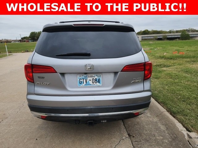 2016 Honda Pilot Elite photo 2
