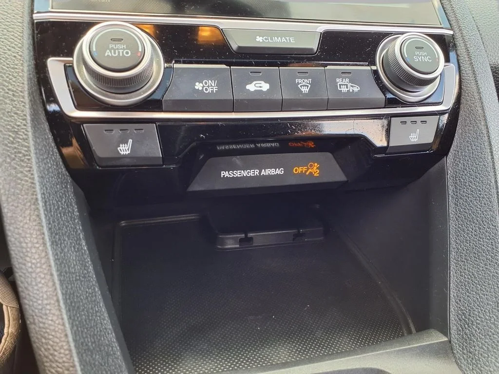 Used 2017  Honda EX-L image 9