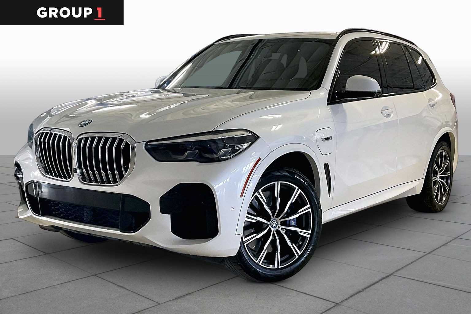 2022 BMW X5 xDrive45e's photo