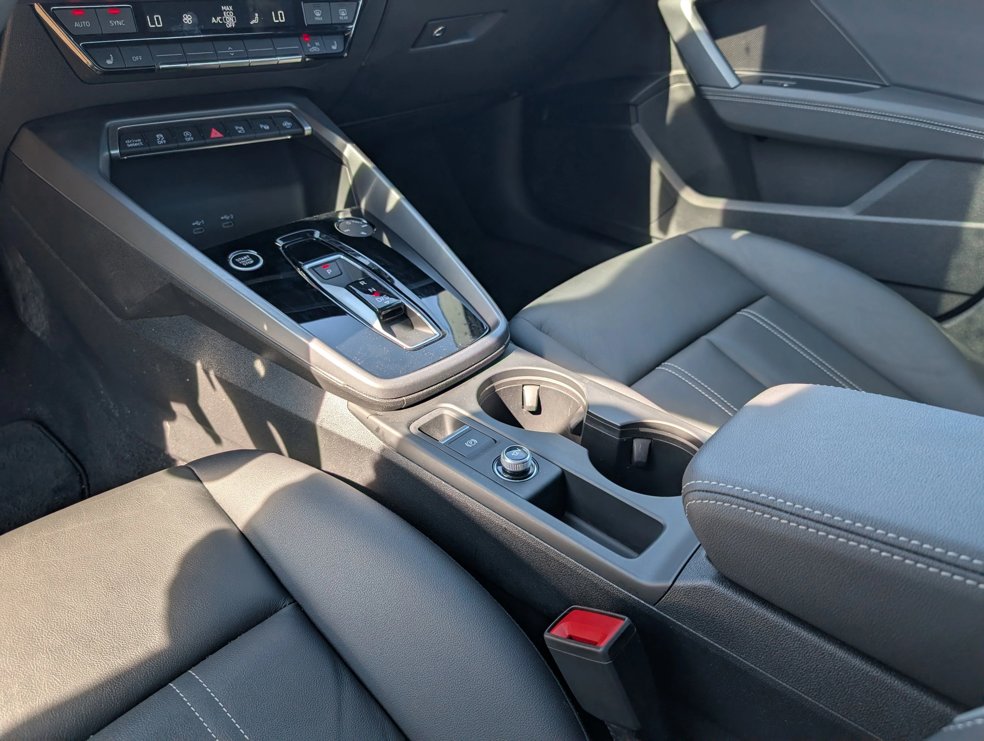 Used 2025 White Audi Progressiv image 34