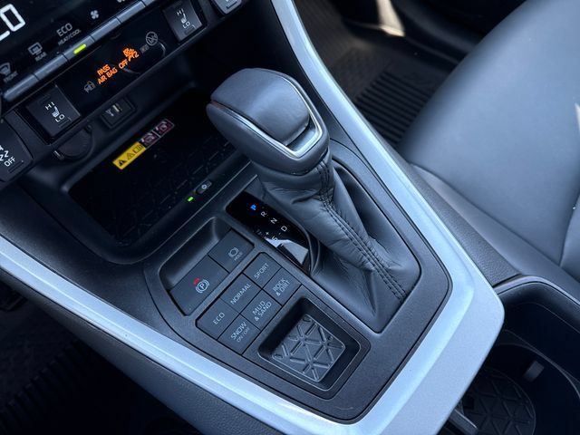 Used 2025 Magnetic Gray Metallic Toyota XLE Premium image 27