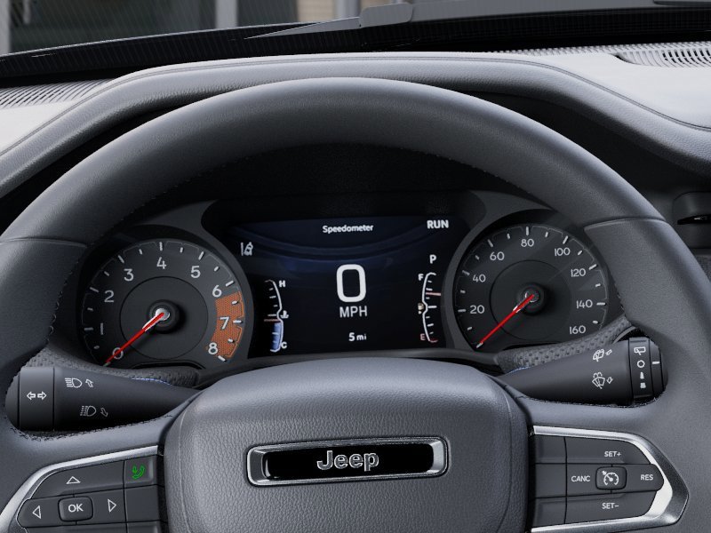 New 2026 Diamond Black Crystal Pearlcoat Jeep Latitude Altitude image 17