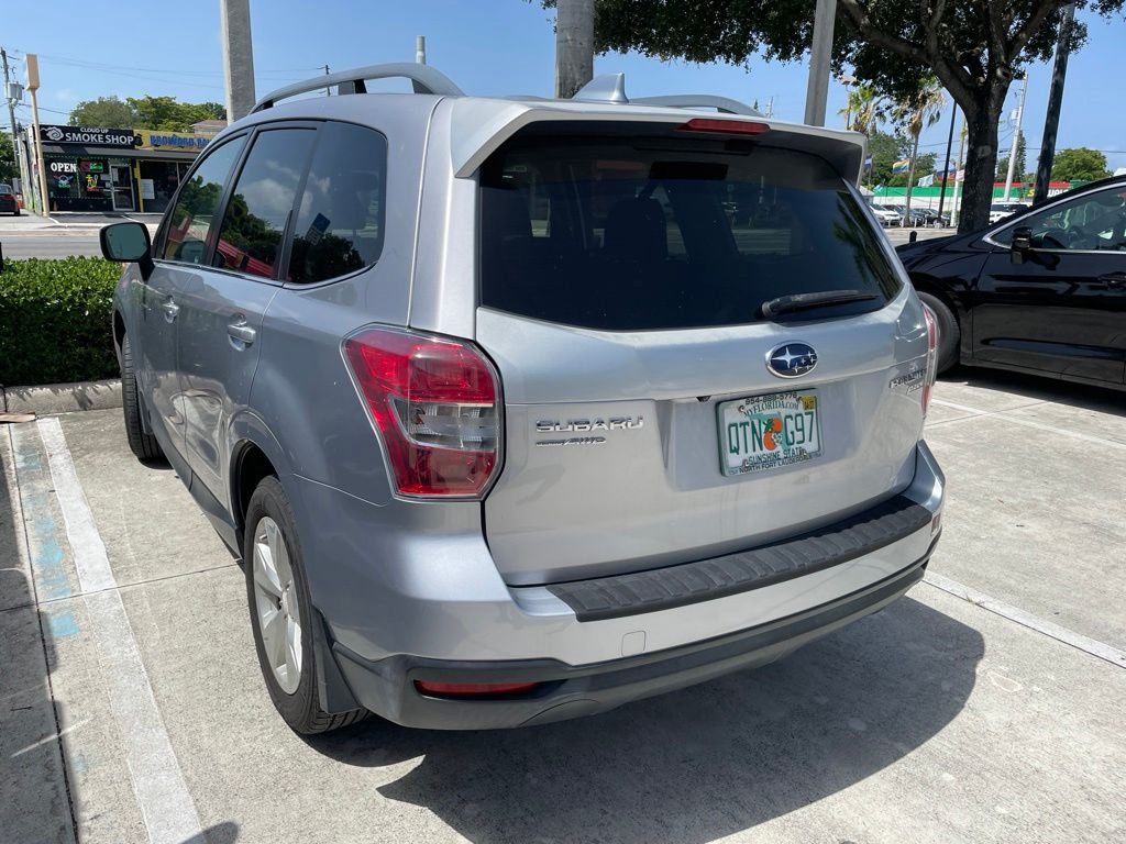 Used 2016 Silver Subaru 2.5i Limited image 2