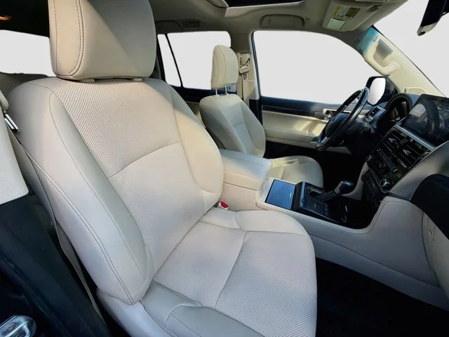 Certified Used 2023 Blue Lexus 460 image 27