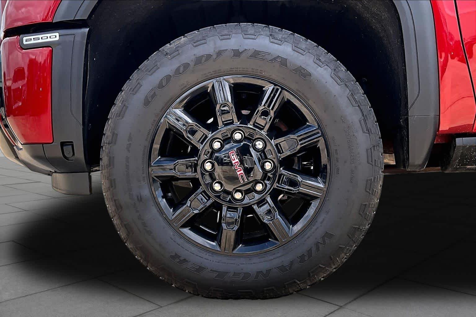 Used 2025 Volcanic Red Tintcoat GMC AT4 image 11